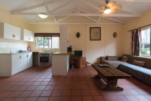 MyTravelution | Inyathi Guest Lodge - Self Catering Chalets Facilities