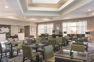  MyTravelution | La Quinta Inn & Suites by Wyndham Orlando Airport North Facilities