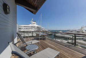  MyTravelution | Boston Yacht Haven Inn & Marina Lobby