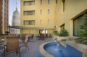  MyTravelution | Drury Plaza Hotel San Antonio Riverwalk Lobby