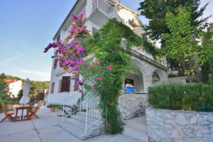  MyTravelution | 5 Bedroom Villa with Pool on Ciovo, sleeps 10-14 Lobby
