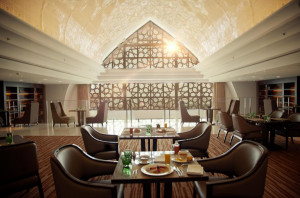  MyTravelution | Bab Al Qasr Hotel in Abu Dhabi Lobby