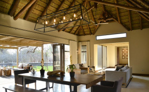  MyTravelution | Lion Sands - Tinga Lodge - Hi’Nkweni Villa Lobby