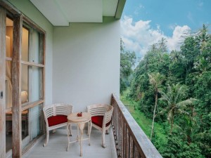  MyTravelution | Kawi Resort Lobby