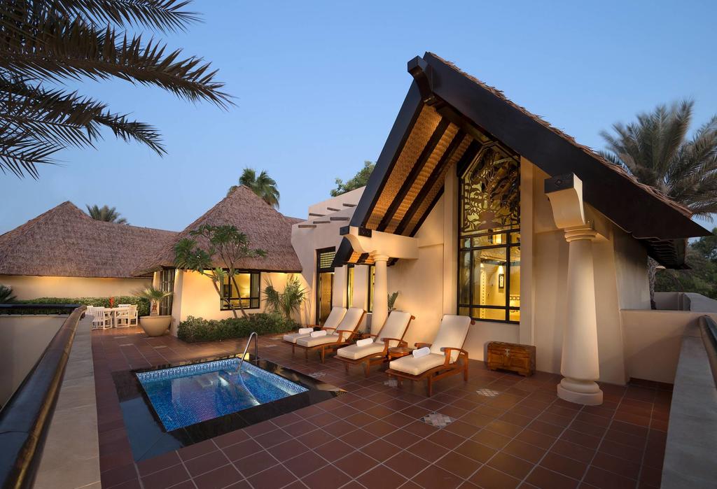 MyTravelution - Jumeirah Beach Hotel