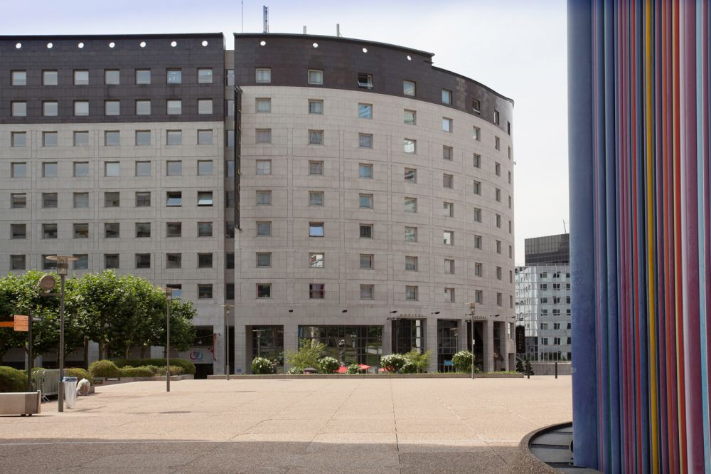 MyTravelution - Hotel Sofitel Paris La Défense