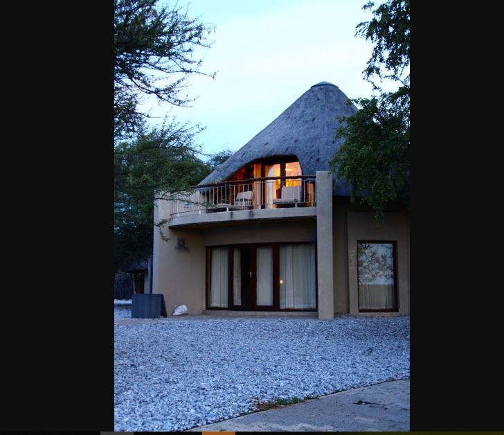 MyTravelution - Okaukuejo Camp