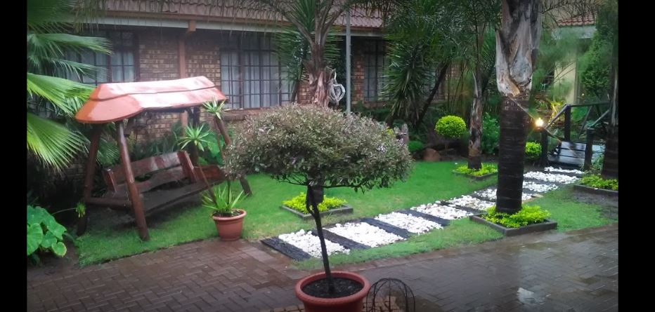 MyTravelution - Kalahari Guest House