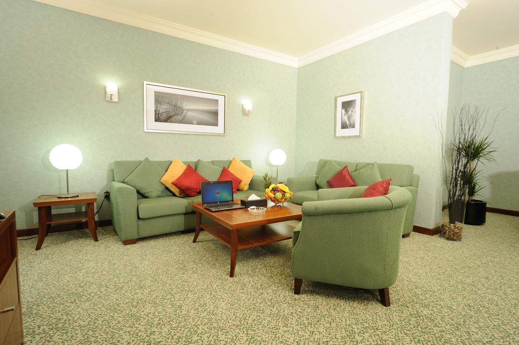 MyTravelution - City Seasons Al Hamra Hotel