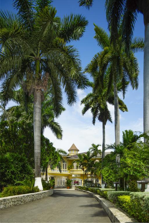 MyTravelution - SeaGarden Beach Resort