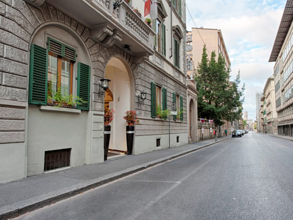 MyTravelution - De La Pace, Sure Hotel Collection By Best Western