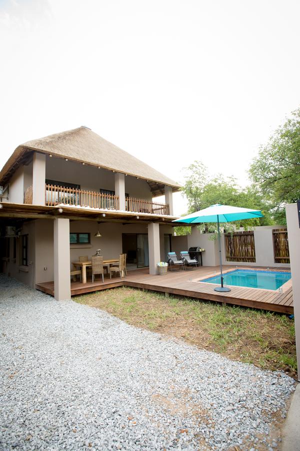 MyTravelution - Maya Manor