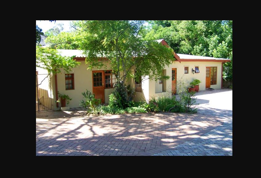 MyTravelution - Mongoose Manor Bed & Breakfast
