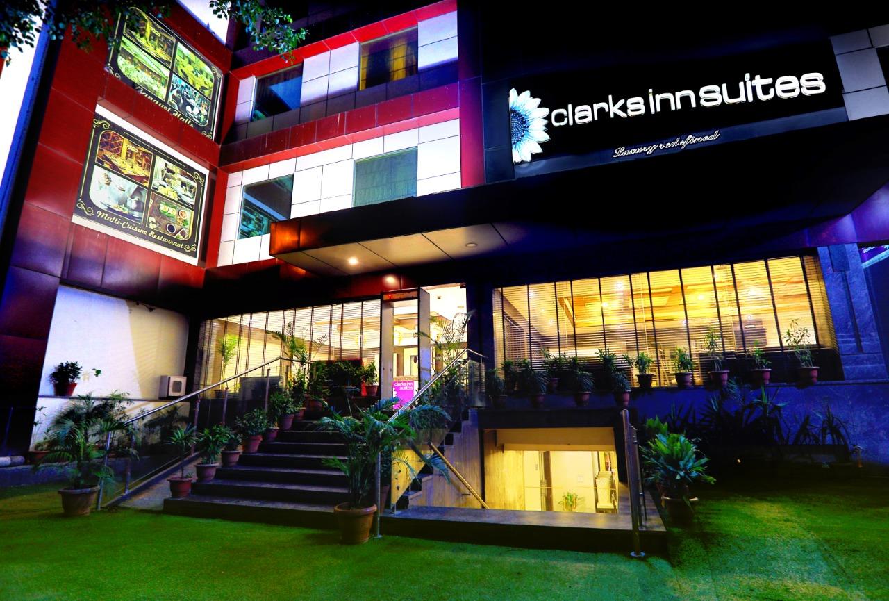 MyTravelution - Clarks Inn Suites