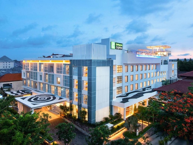 MyTravelution - Holiday Inn Express Baruna, an IHG Hotel