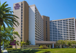  MyTravelution | Crowne Plaza Los Angeles Airport Main