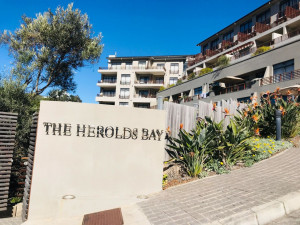  MyTravelution | The Herolds Bay Hotel Main
