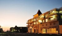  MyTravelution | Swakopmund Plaza Hotel Main