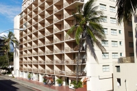  MyTravelution | Pearl Hotel Waikiki Main