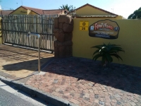  MyTravelution | Flintstones Guest House Cape Town Main
