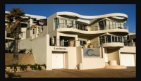  MyTravelution | Oceansnest Beachfront Guesthouse Main