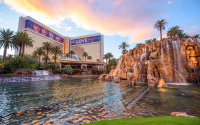  MyTravelution | The Mirage Resort & Casino Main