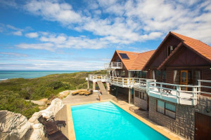  MyTravelution | Surf Lodge South Africa Main