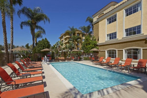  MyTravelution | Anaheim Portofino Inn & Suites Main