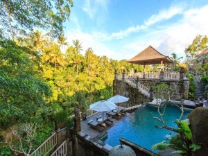  MyTravelution | Kawi Resort Main