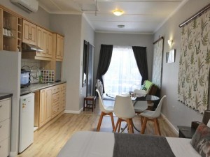  MyTravelution | Caesar's Self-catering Suite Main