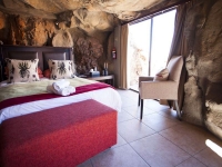  MyTravelution | Kagga Kamma Private Game Reserve Room