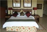 MyTravelution | Royal Meandor Manor Bed & Breakfast Room