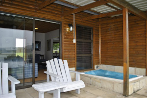  MyTravelution | Sani Valley Lodge and Hotel Room