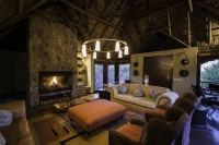  MyTravelution | Tshwene Lodge Room