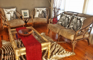  MyTravelution | Bergsig Guest Farm - Mountain Zebra Honeymoon Suite Room