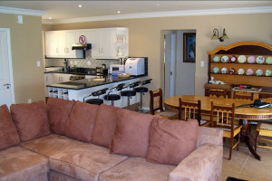  MyTravelution | Clarens Accommodation Bookings - Blue Gum Villa 69 Room
