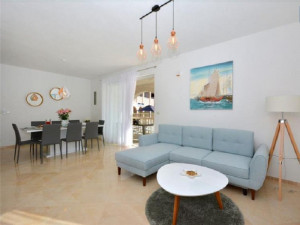  MyTravelution | 4 Bedroom Villa with Pool in Split City, sleeps 6-10 Room