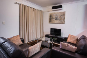  MyTravelution | Konan's Apartments - Luxury Two Bedroom Unit Room