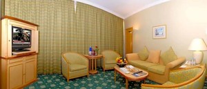  MyTravelution | TOP Grand Continental Flamingo Hotel Room
