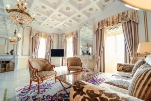  MyTravelution | Grand Hotel National Luzern Room