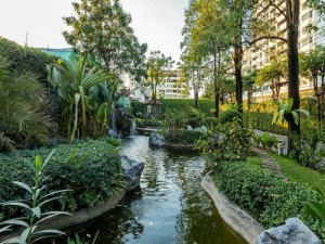  MyTravelution | Royal Suite Hotel Bangkok Room